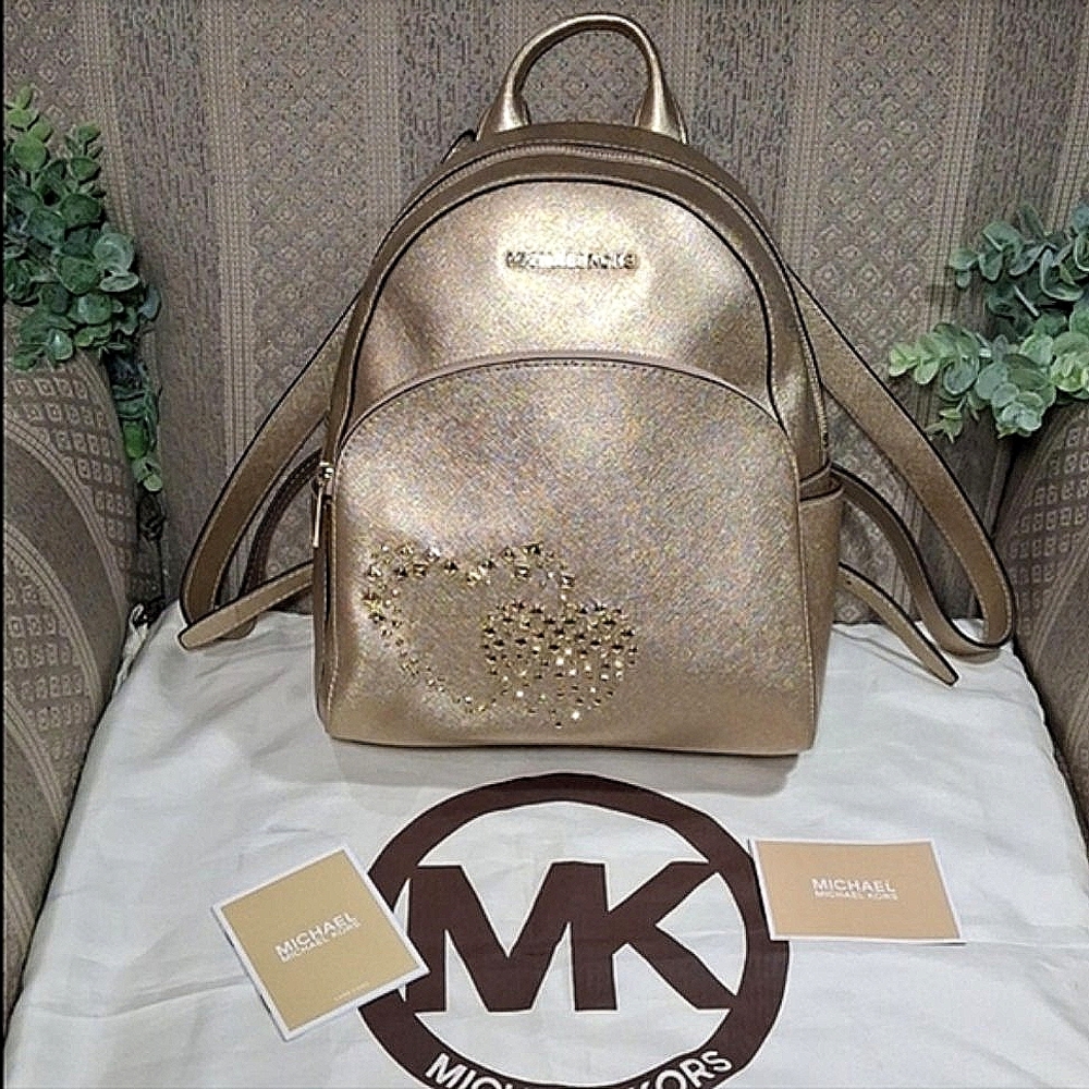 NWOT Michael Kors Abbey Studded Heart Backpack - Picture 16 of 16